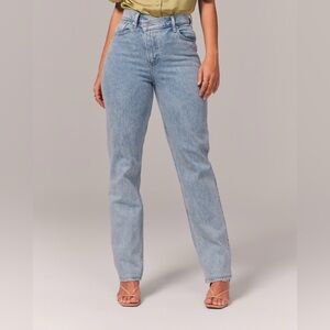 Abercrombie & Fitch Curve Love Ultra High Rise 90s Straight Jean Extra Long NWOT
